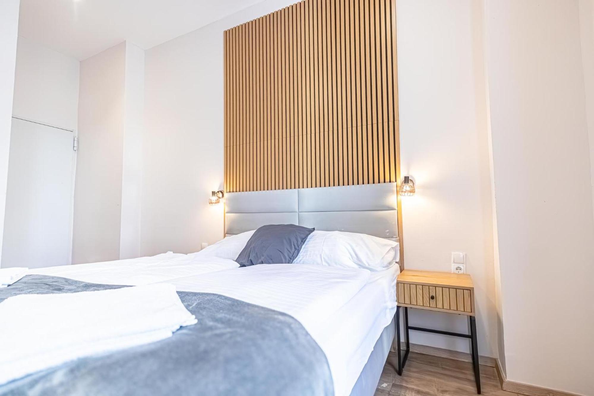 Wiener Stadthalle Boutique - Ideal For Couples Appartement Wenen